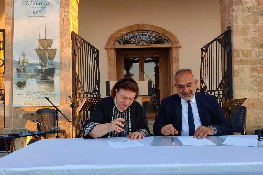mendonh-nauplio-telonio-2.jpg