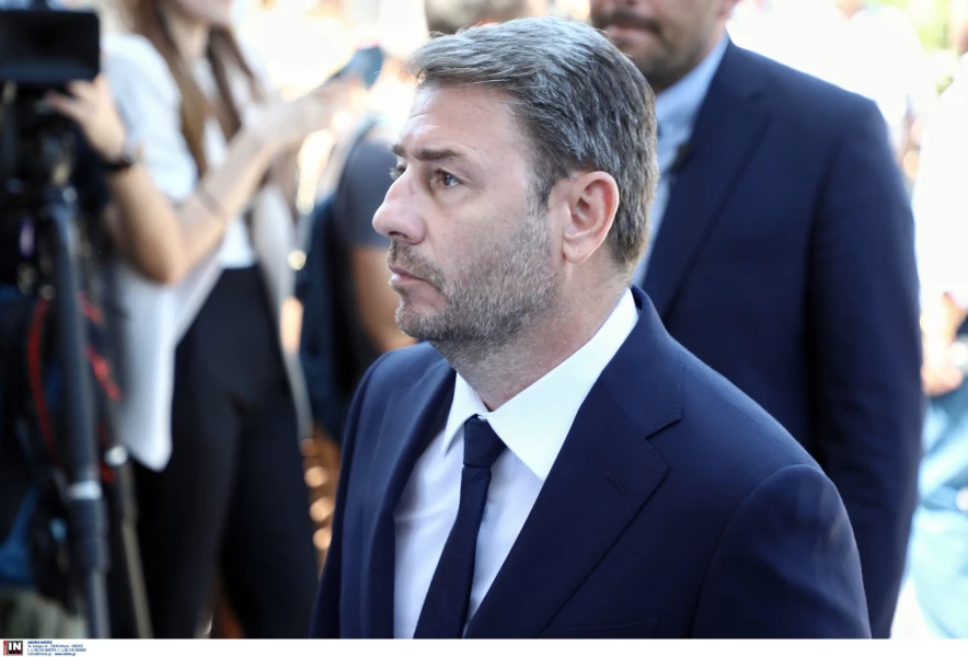 androulakis-U56r9.jpg
