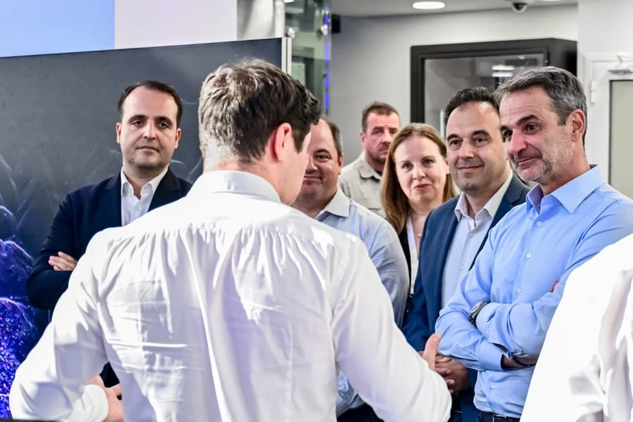 mitsotakis-dor3.jpg