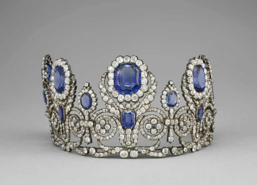 tiara1.jpg