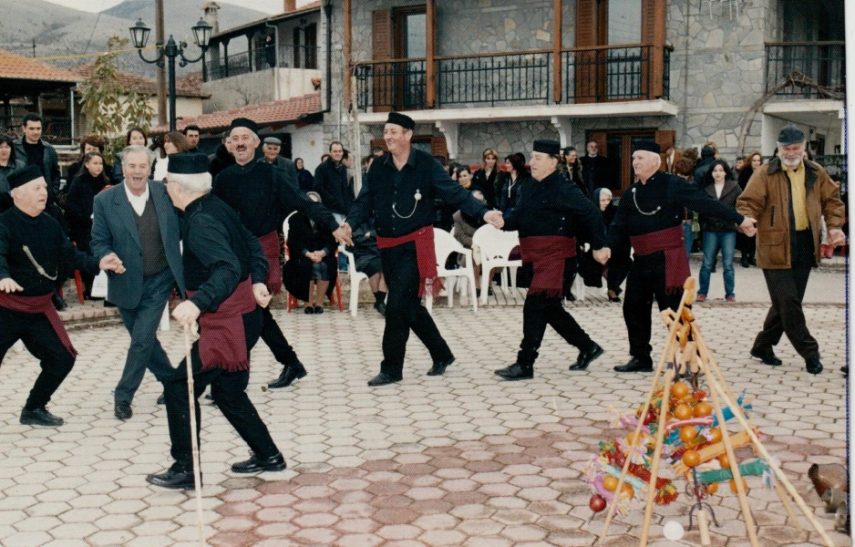 xoros-tis-gkakhelwnas.jpg