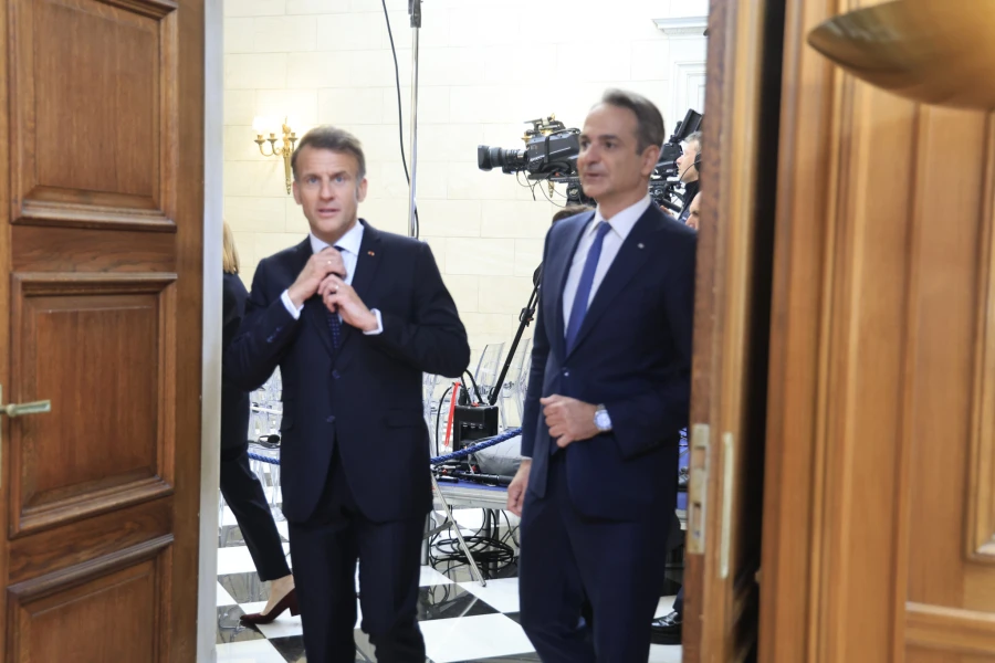 mitsotakis-macron1.jpg