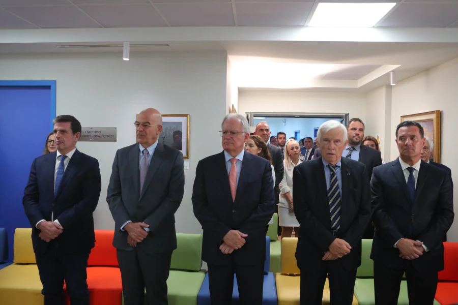 6985996.jpg