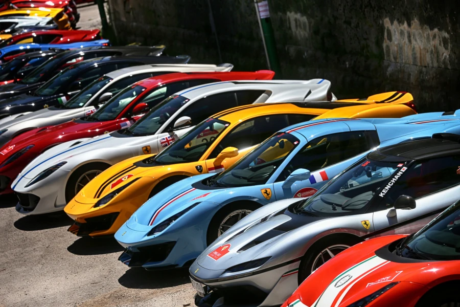 ferrari-cavalcade-2.jpg