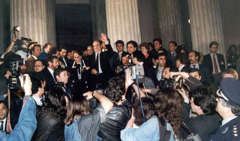 mitsotakis-1990.jpg
