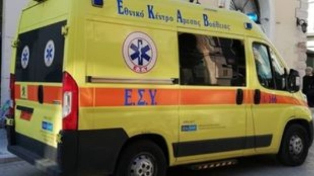 4χρονο αγόρι καταπλακώθηκε από μεταλλική πόρτα
