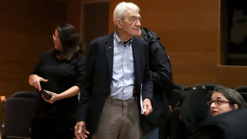 “Όσοι από το ΣΥΡΙΖΑ γεμίσουν τον ντουνιά με αφίσες Τσίπρα, να τις κατεβάσουν κιολας…”