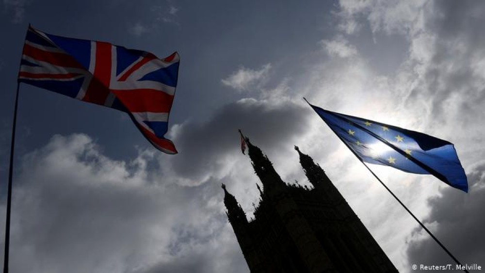 Το Brexit βλάπτει τα εισοδήματα των Ευρωπαίων