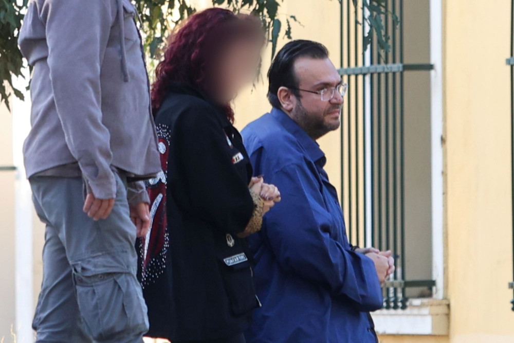 Απάτη στον ΕΦΚΑ: στη φυλακή ο Καμπούρης, η σύζυγός του και άλλοι τέσσερις