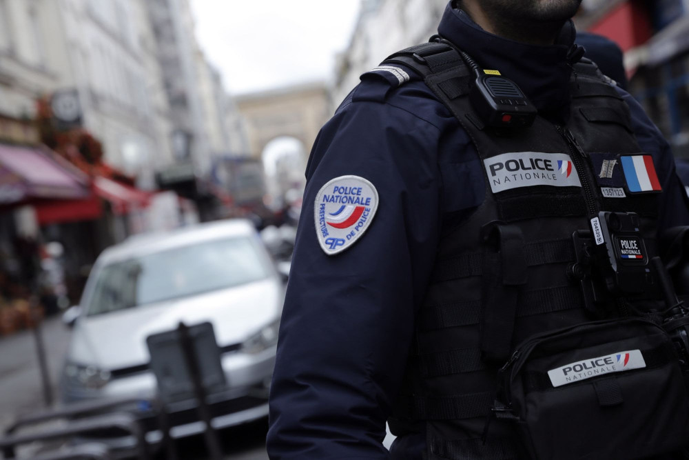 Παρίσι: Με φιάλες υγραερίου είχε παγιδεύσει το σπίτι του ο δράστης στην Τραπ