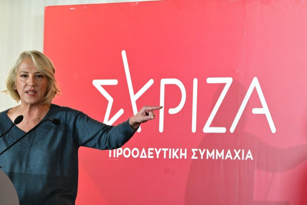 Δούρου κατά Τσίπρα: Εγκατέλειψε το κόμμα που τον ανέδειξε (video)
