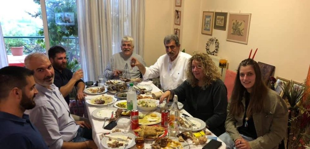 Ο μαχαλόμαγκας (Πολάκης) σπάει την καραντίνα και… κορδώνεται στο facebook!