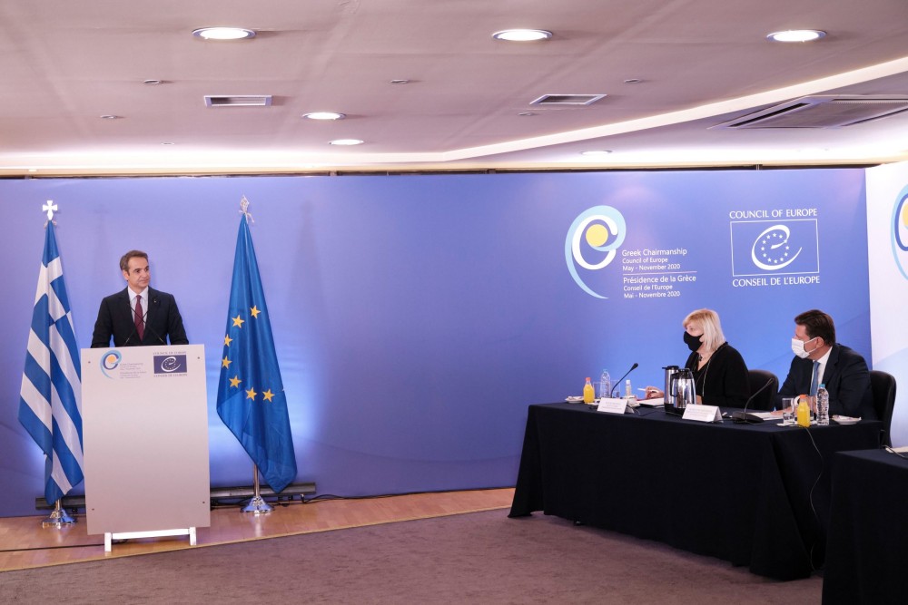 Μητσοτάκης: Να διαχειριστούμε την πανδημία χωρίς να υπονομευθούν οι θεμελιώδεις ελευθερίες