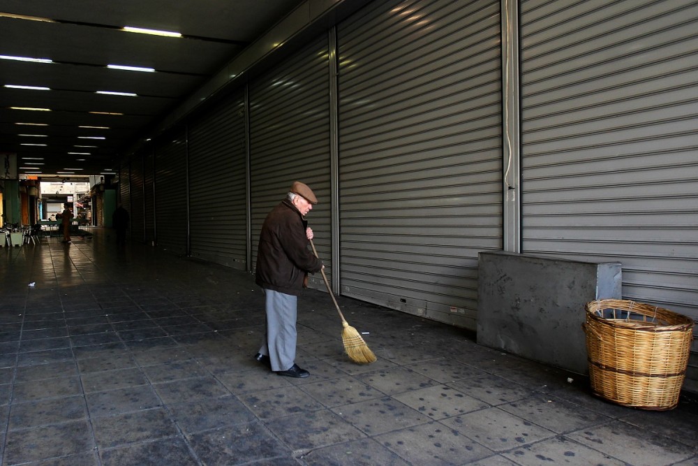 Κλειστά σχολεία, εστίαση, ψυχαγωγία, δικαστήρια έως τις 7 Ιανουαρίου