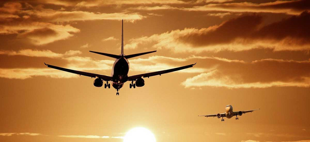 Το Δουβλίνο διακόπτει τις αεροπορικές συνδέσεις με το Ηνωμένο Βασίλειο
