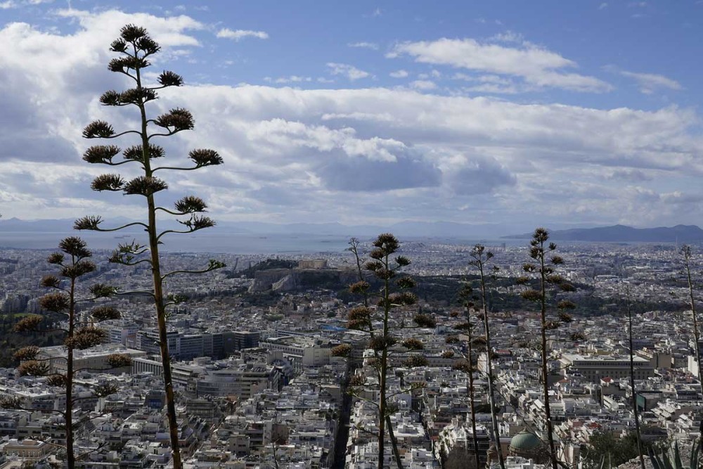 Βελτιωμένος ο καιρός σήμερα: Πού θα σημειωθούν τοπικές βροχές