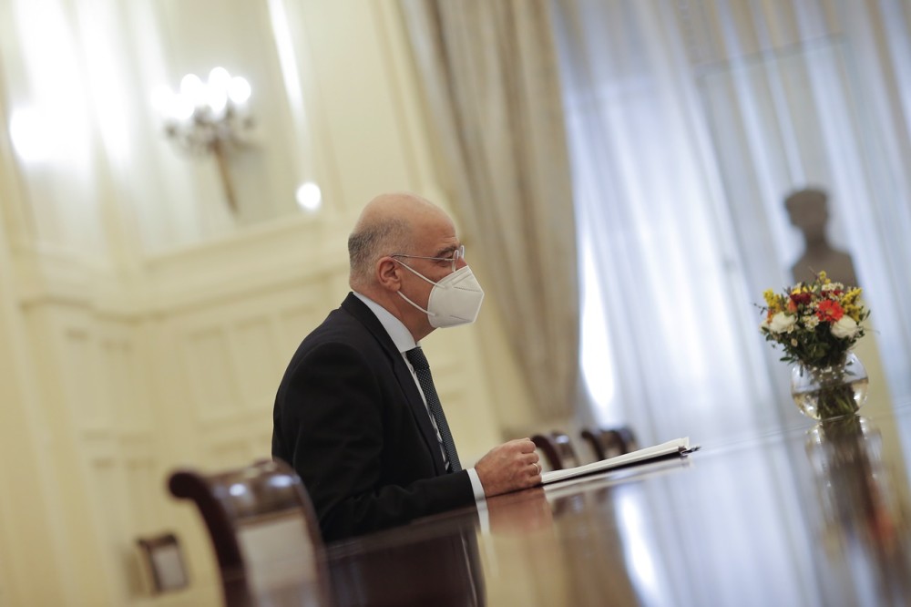 Συγχαρητήριο μήνυμα Δένδια σε Μπάιντεν και Χάρις