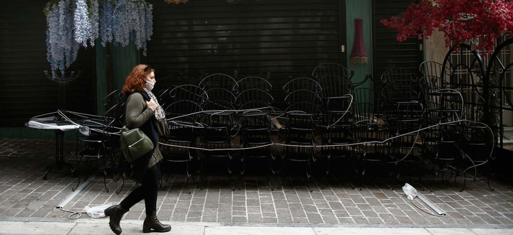 Εμπορικός Σύλλογος Πειραιά: Tελευταία σανίδα σωτηρίας oι εκπτώσεις