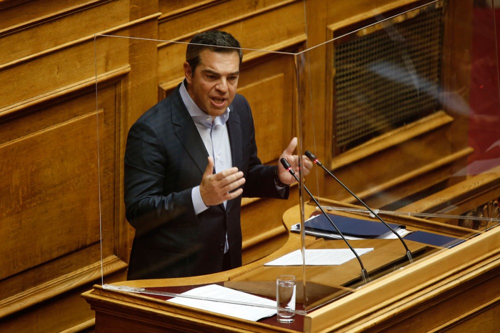 Βατερλώ Τσίπρα στη Βουλή: «Υιοθέτησε» Πολάκη και&#8230; λασπιάδες&#33;