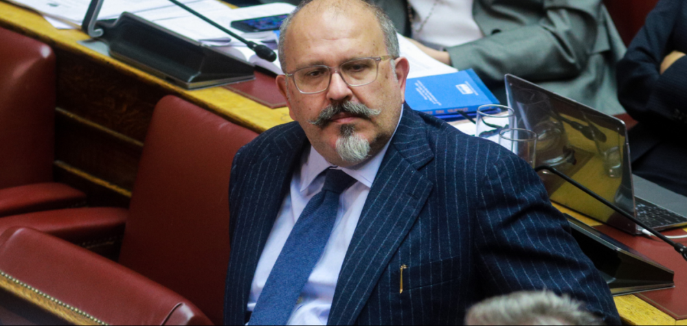Πνίγηκε στην προπαγάνδα του&#8230; ο Ξυδάκης του Τσίπρα