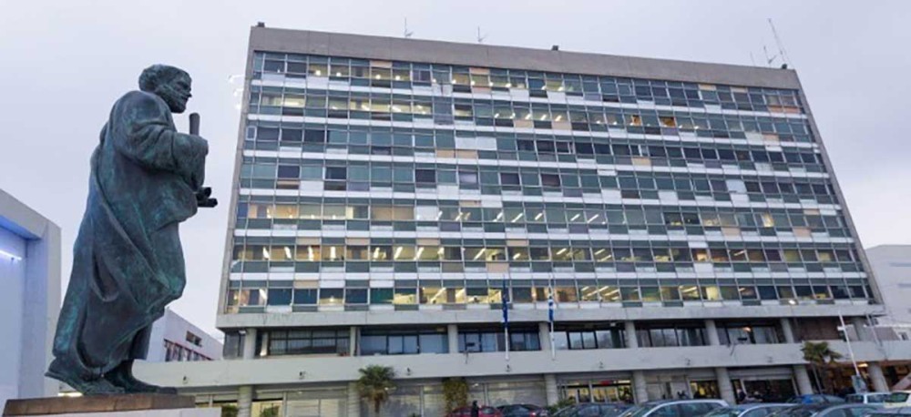 ΝΔ: Η Θεσσαλονίκη του πολιτισμού δεν είναι η κουρελαρία που σκεπάζει το ΑΠΘ