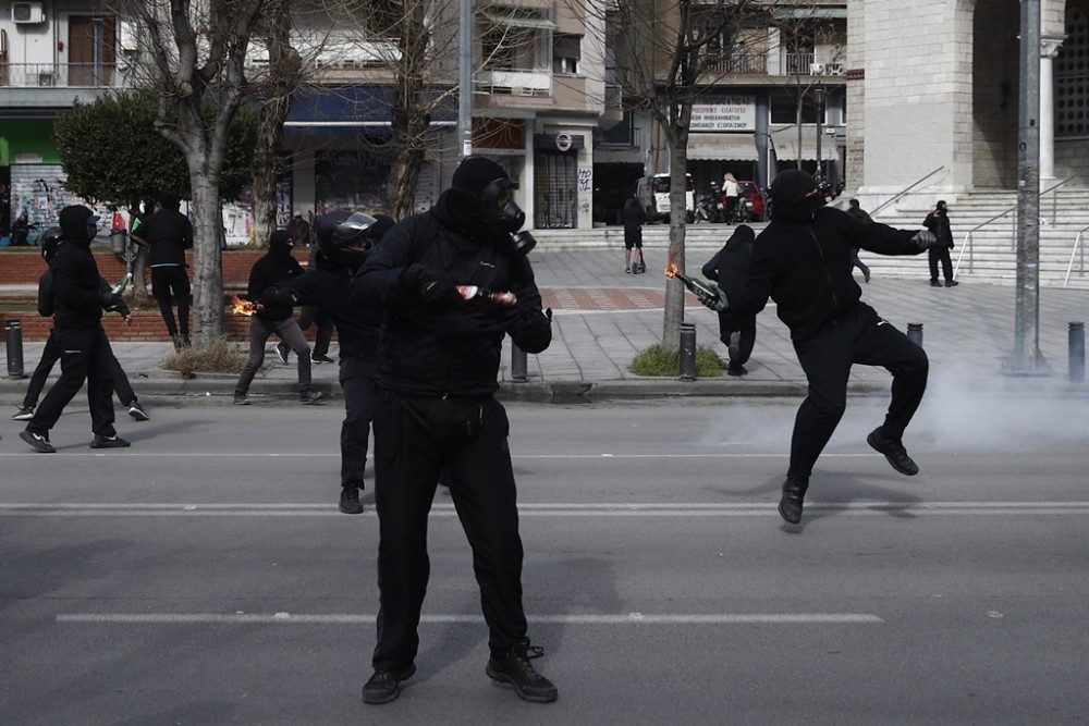 &#8220;42 αλήθειες για την αστυνομική αυθαιρεσία και υπέρμετρη βία&#8221;