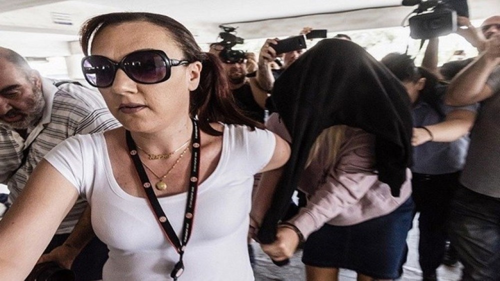 Κύπρος-Ελεύθερη με περιοριστικούς όρους η 19χρονη Βρετανίδα