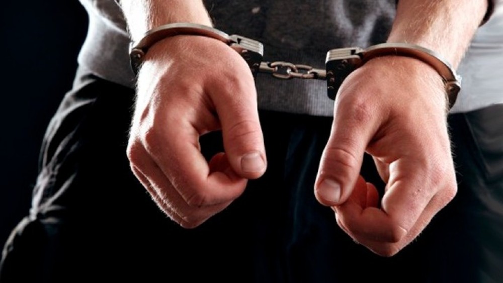Συλλήψεις για όπλα και πλαστά έγγραφα σε Χανιά και Ηράκλειο