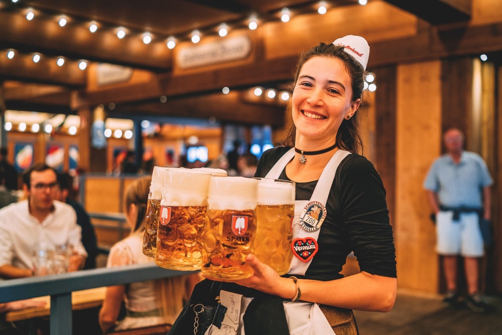 Το Oktoberfest πάει… Ντουμπάι!