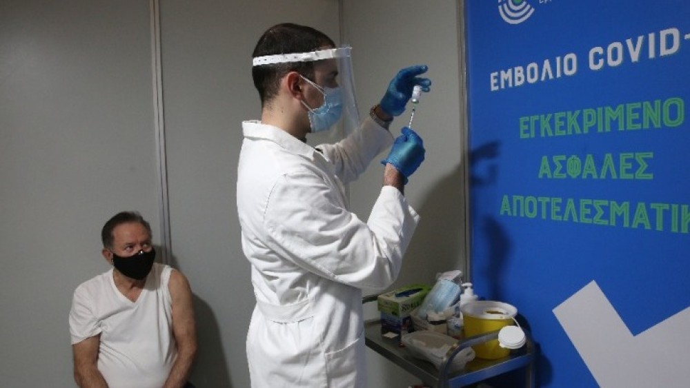 Γεωργαντάς: Ξεπερνάμε τους 3 εκατ. εμβολιασμούς