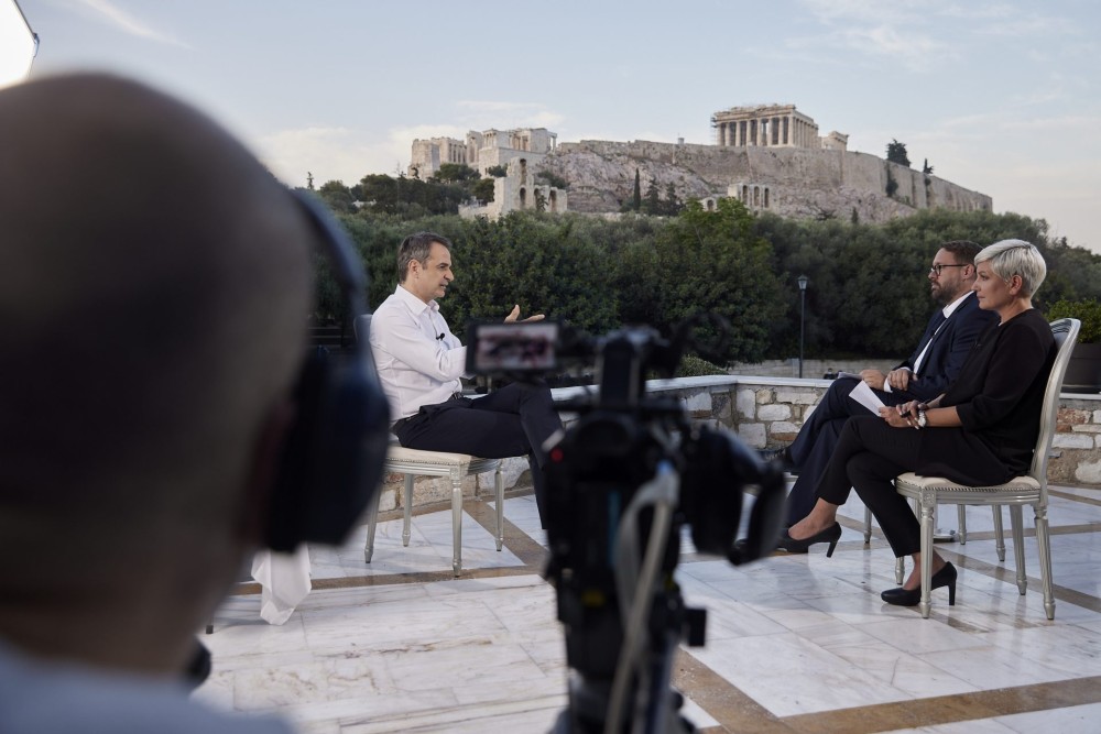Κάλεσμα Μητσοτάκη στους Γερμανούς μέσω Bild: Ελάτε στην Ελλάδα