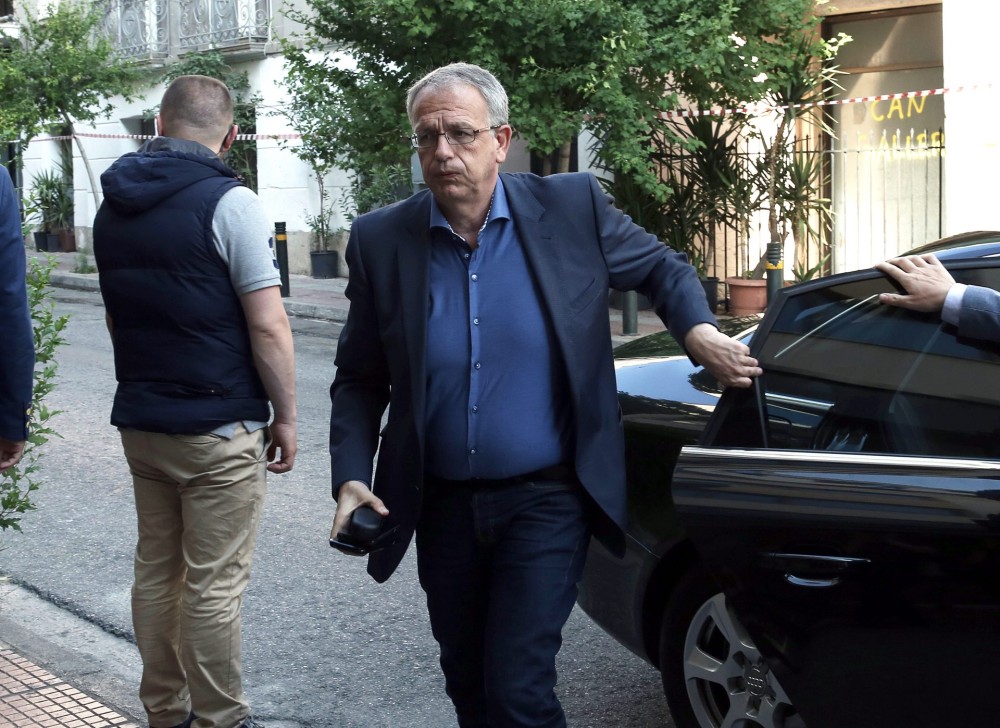 Σε παραλήρημα πρώην γραμματέας του ΣΥΡΙΖΑ: Ύβρεις και λάσπη για λαό και πρωθυπουργό (vid)