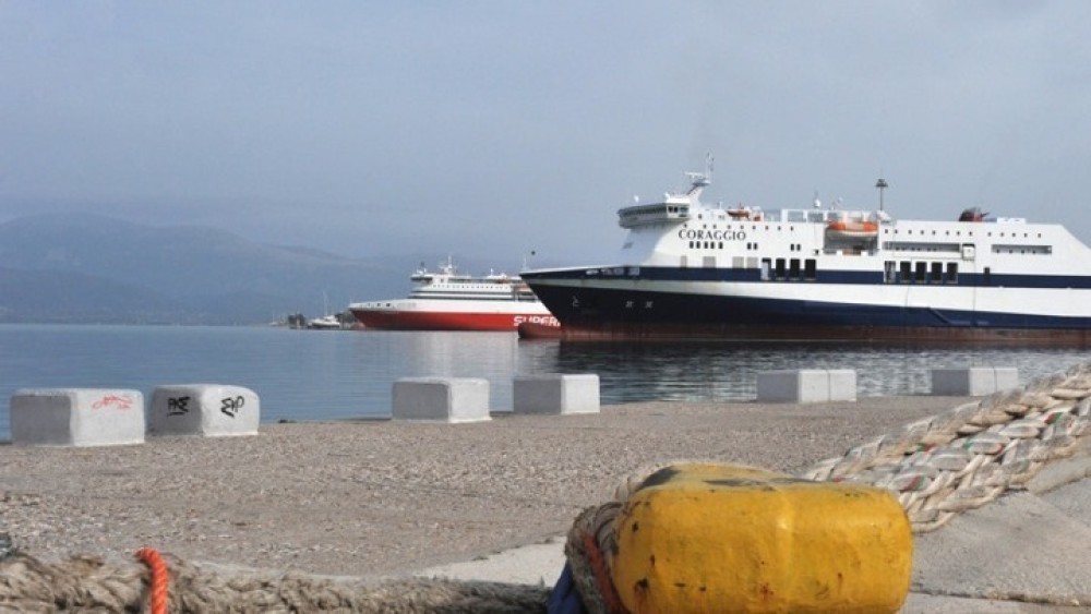 Ελαφρώς αυξημένη η κίνηση στα λιμάνια- Ξεθαρρεύουν σιγά σιγά οι πολίτες