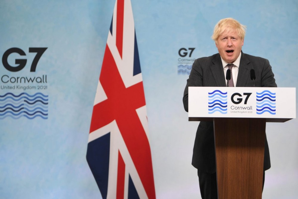 Μπόρις Τζόνσον: Θρίαμβος η δέσμευση των G7 για 1 δισ. δόσεις