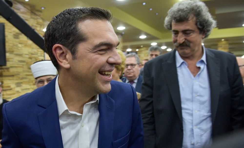 Θέλει ο Τσίπρας ν’αγιάσει και ο Πολάκης δεν τον αφήνει