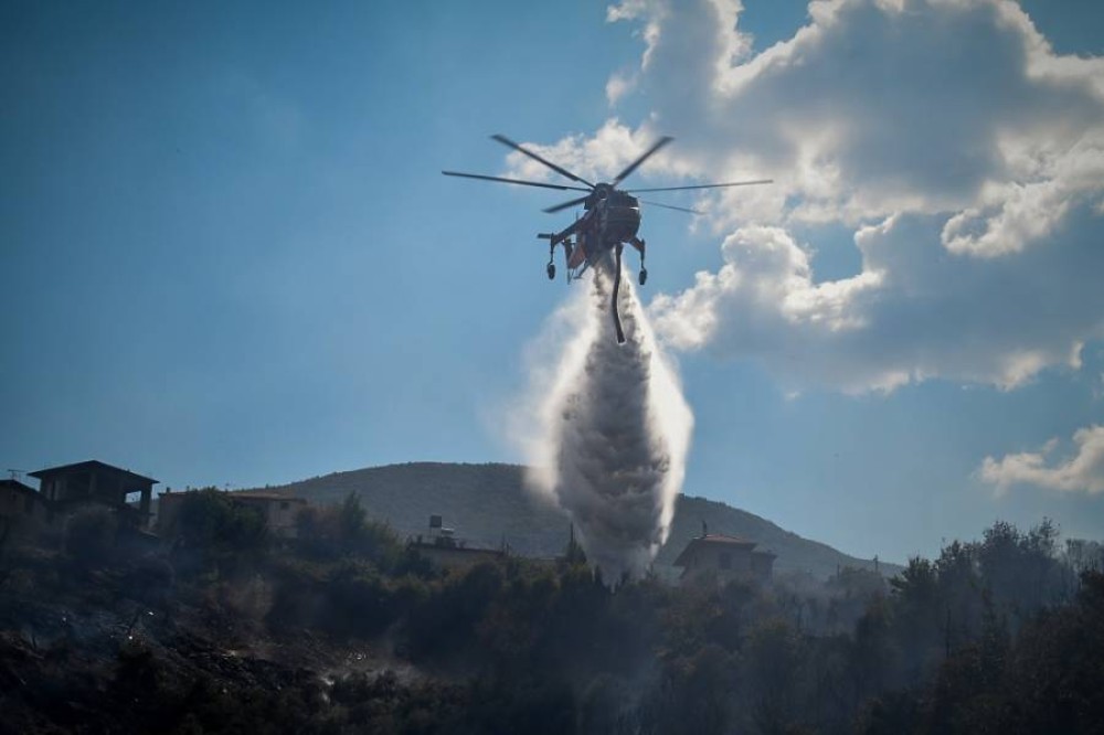 Εκκενώνονται περιοχές στη Φωκίδα: Μήνυμα από το 112