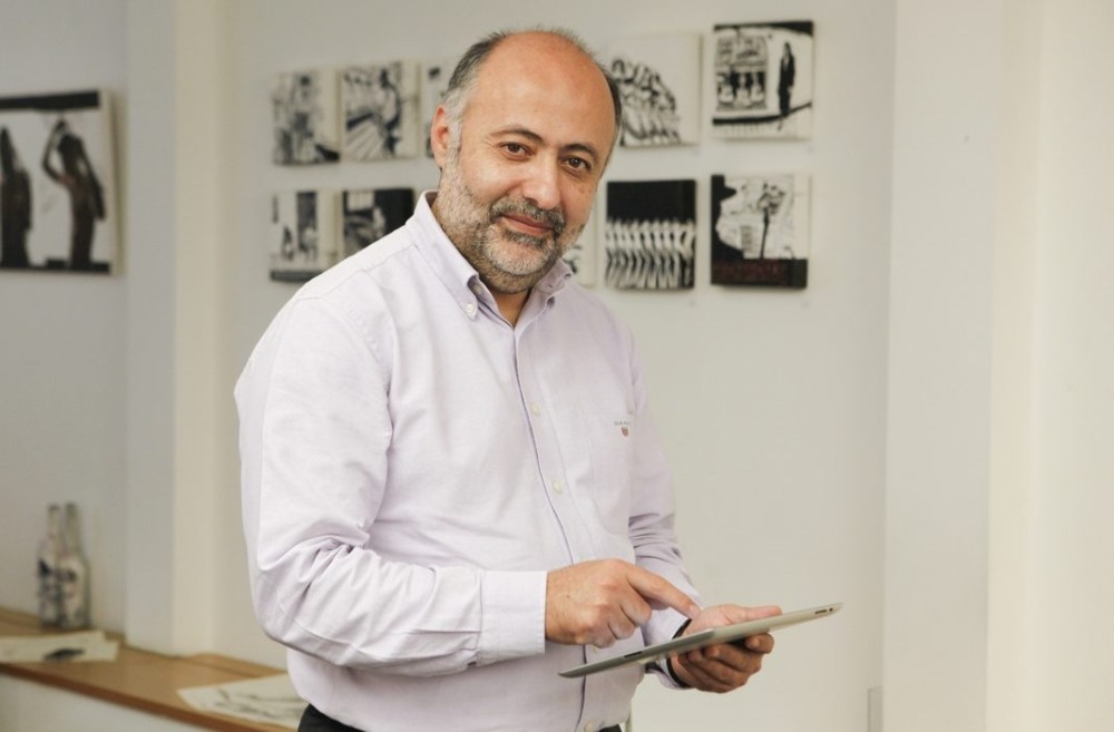 Δημήτρης Τσιόδρας: Από τον Πλεβέν στον Μακρόν