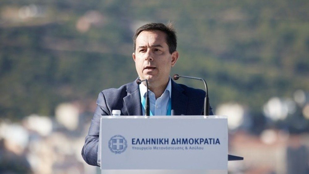 Ναυάγιο - Πύλος &#x2F; Μηταράκης: Η ΕΕ χρειάζεται ελεγχόμενη μετανάστευση, ύποπτος ο ρόλος των ΜΚΟ