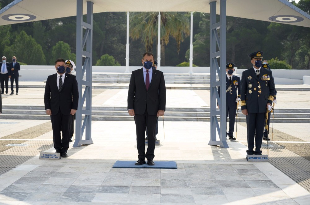 Παρουσία Παναγιωτόπουλου στην εορτή του Προστάτη της Πολεμικής Αεροπορίας στη Σχολή Ικάρων