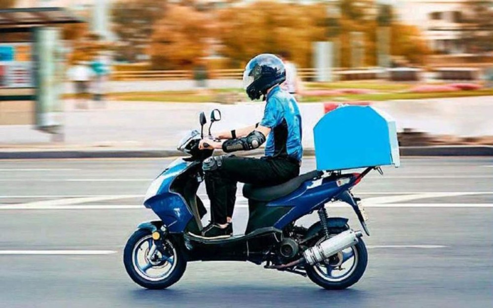 Θεσσαλονίκη: Νεκρός ντελιβεράς που παρασύρθηκε από αυτοκίνητο