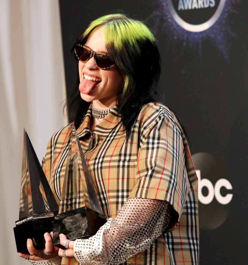 Grammy Awards: Σάρωσε η 18χρονη Μπίλι Άιλις