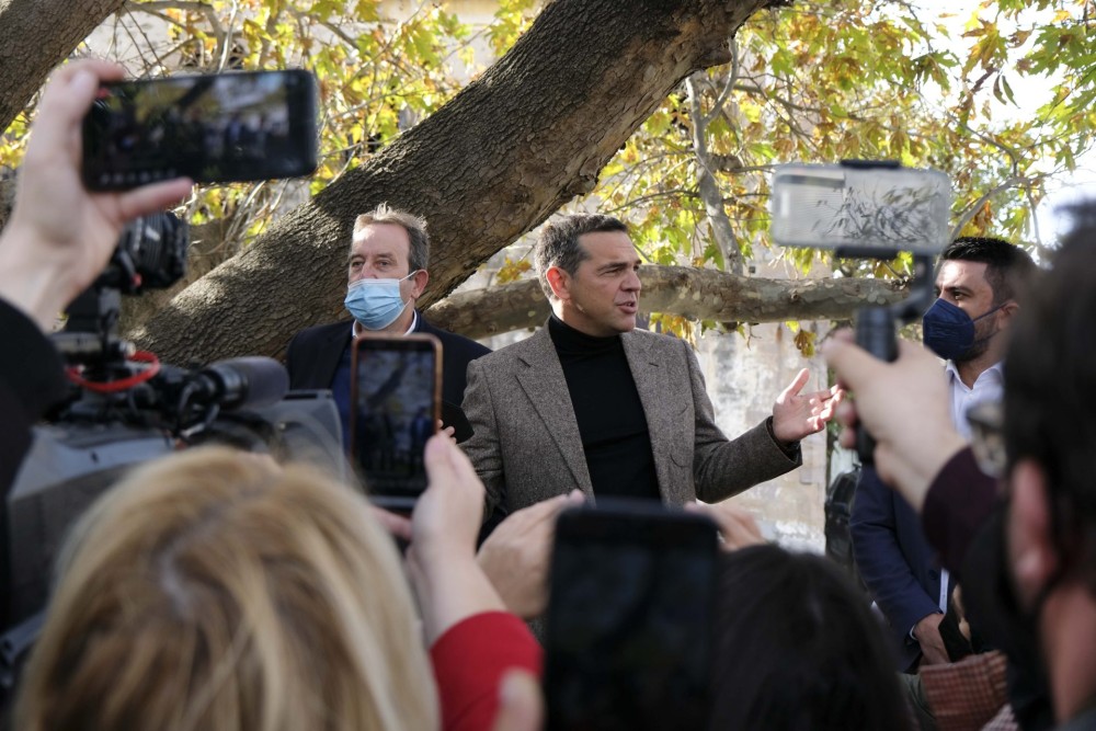 Τσίπρας… δαγκωτό!