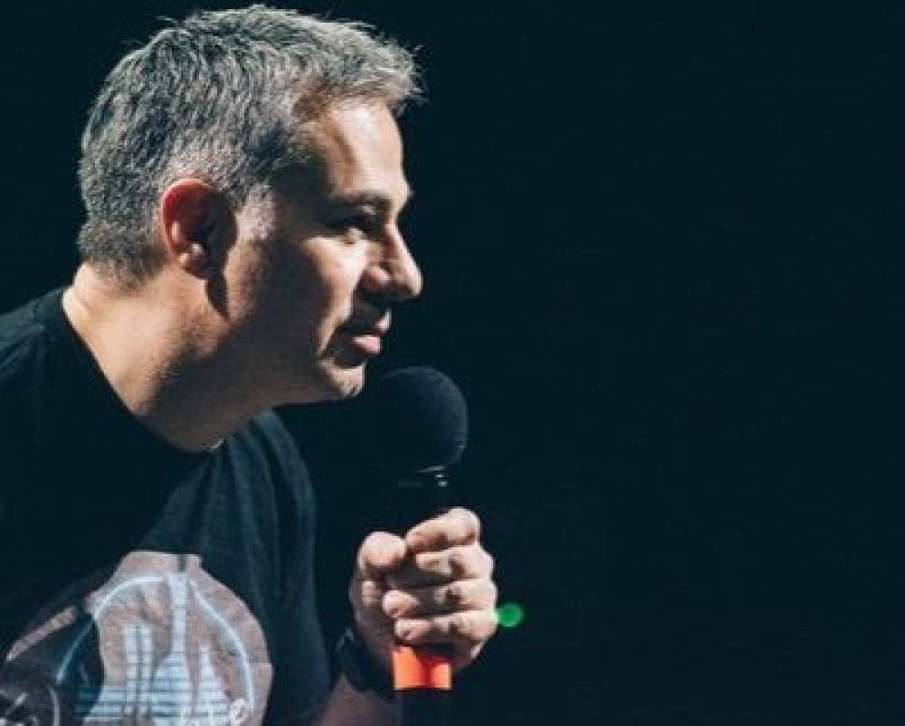 Η&#8230; ασταμάτητη Σταμάτη και η καλλιτεχνική αδεία- αηδία κατά του Πρωθυπουργού 