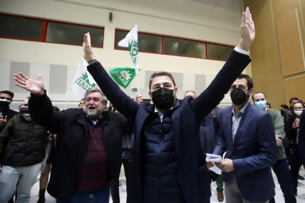 ΠΑΣΟΚ και Νέα Γενιά: Μαζι μπορούμε να κάνουμε πολλά