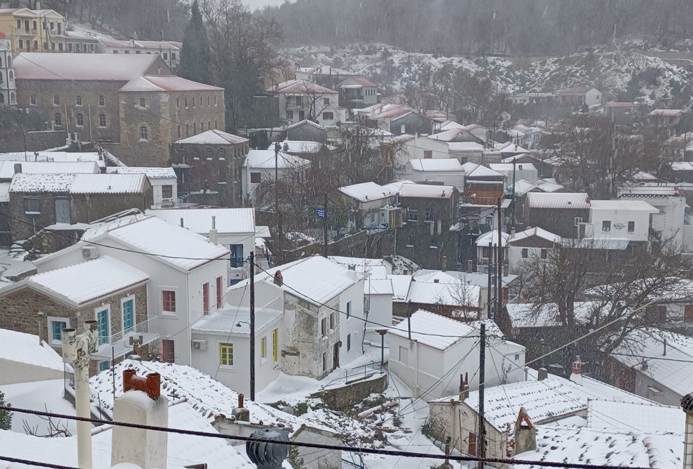 Στο έλεος του Διομήδη η Σαμοθράκη: Κλειστά τα σχολεία (vid)