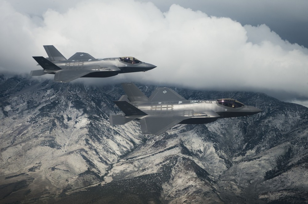 Handelsblatt: Η Ελλάδα εξοπλίζεται – Gamechanger τα F-35