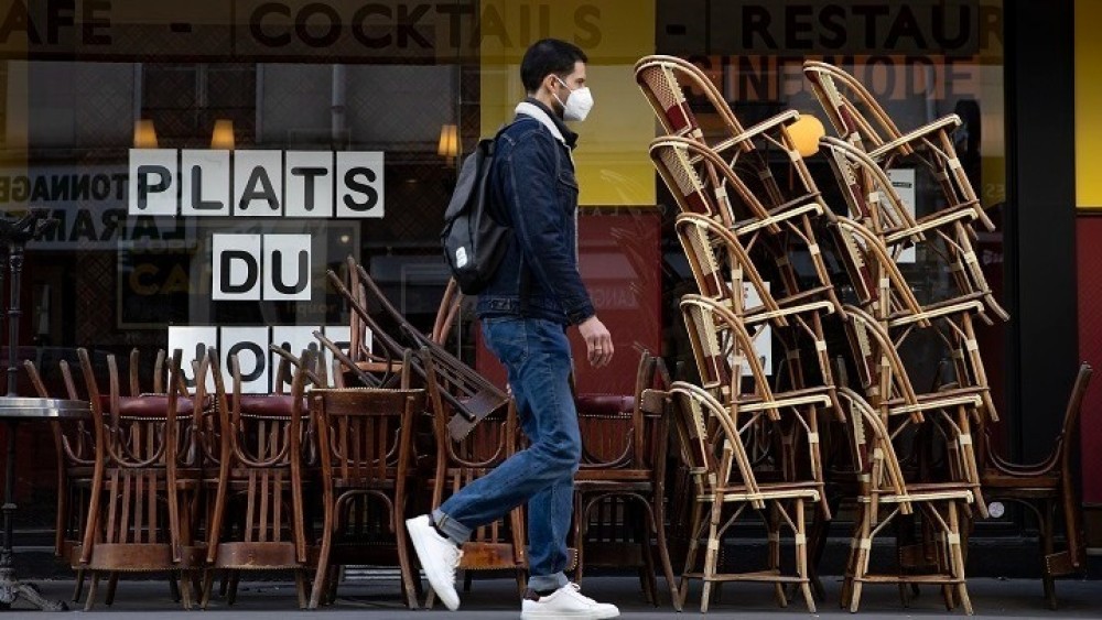 Γαλλία: Nέα μέτρα εξετάζει η κυβέρνηση-&#8220;Καλπάζει&#8221; η Omicron