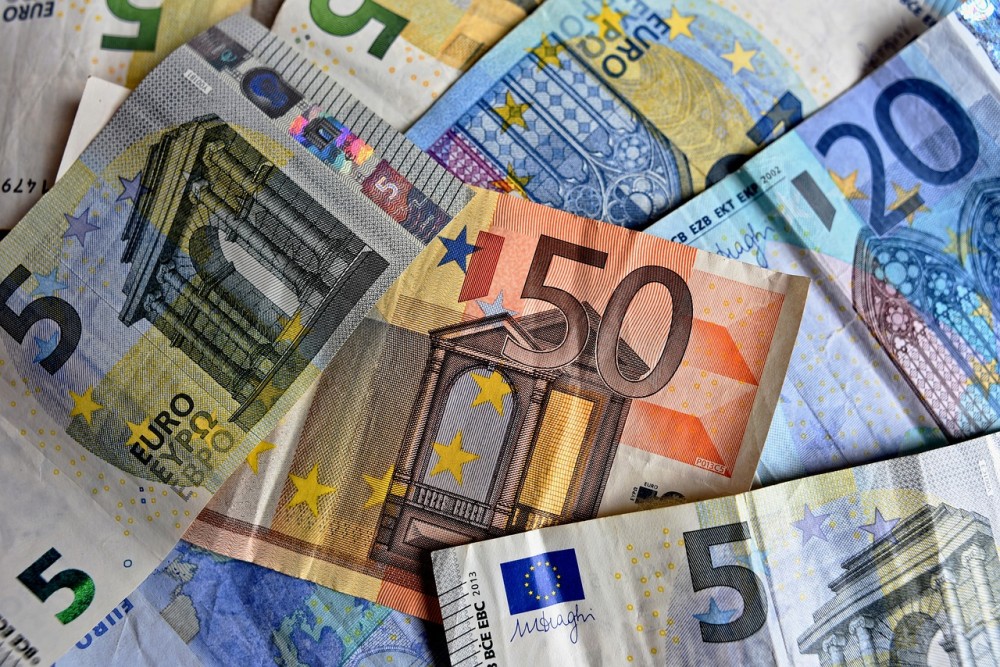 Επιταγή ακρίβειας: Δικαιούχοι 1.200.000 πολίτες &#8211; Τα ποσά και οι όροι