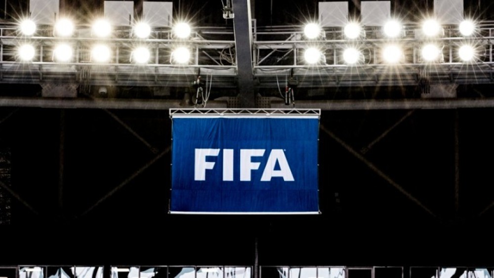 Η FIFA αποφάσισε να αποκλείσει τη Ρωσία από τις διεθνείς διοργανώσεις