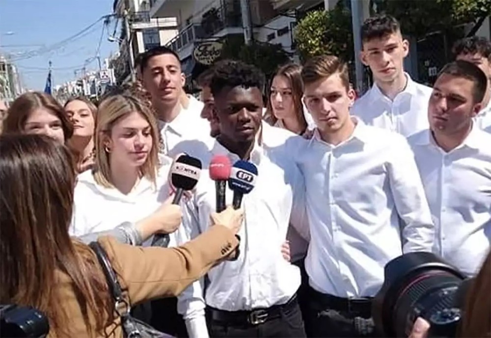 Στο Μέγαρο Μαξίμου ο Σαϊντού Καμαρά – Θα συναντηθεί με τον πρωθυπουργό